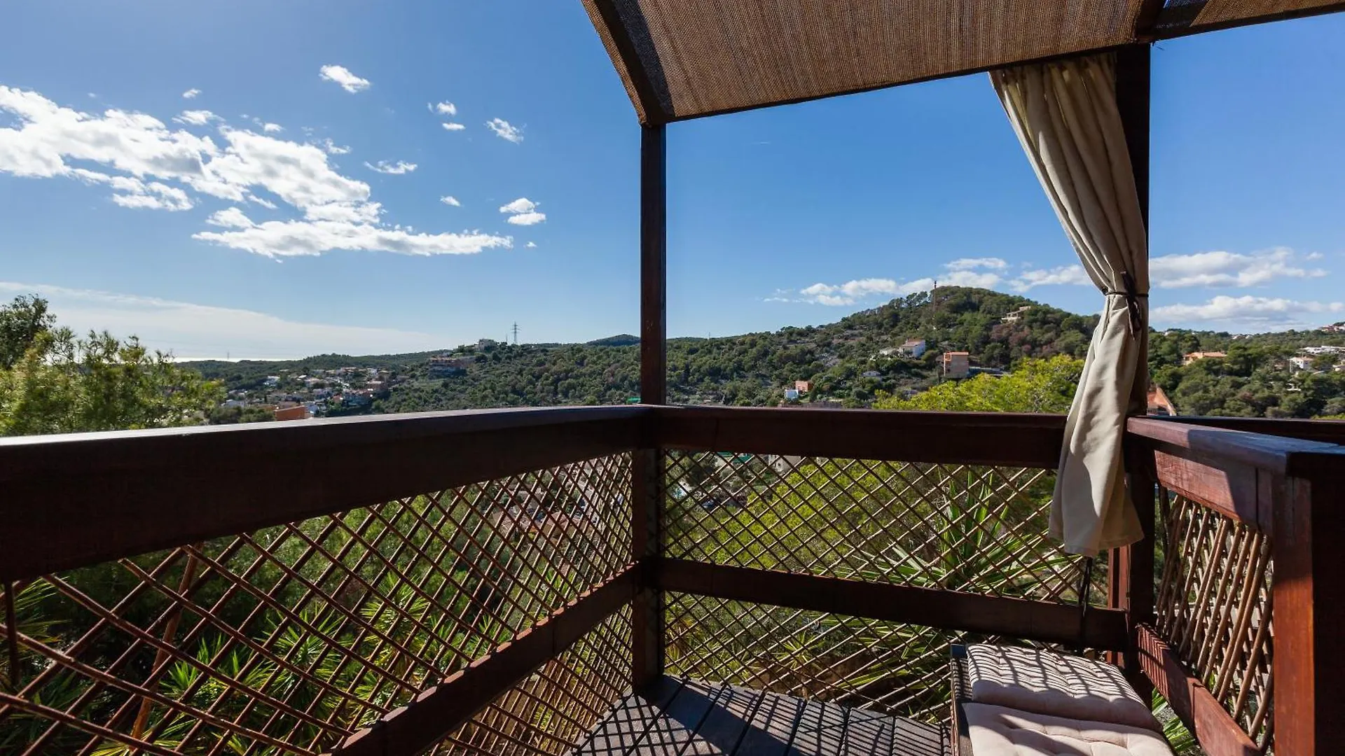 Wood House Massaranduba Villa Cubelles Holiday home